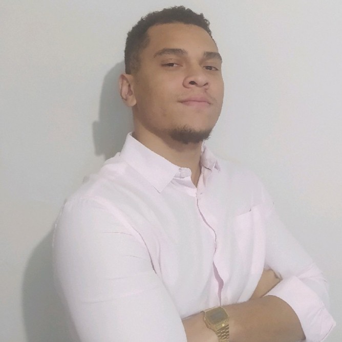 DOUGLAS DOS REIS SILVA JUNIOR